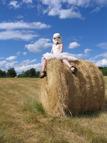 Illustration for article titled Sexy Stormtrooper Makes Me Rethink Hatred of the Empire